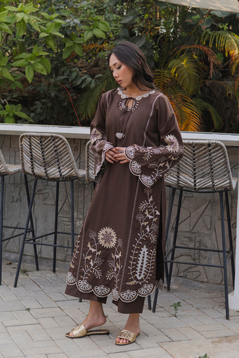 Brown Desert Muse