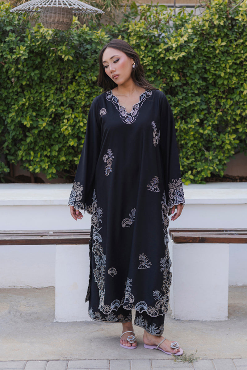 Dune Black