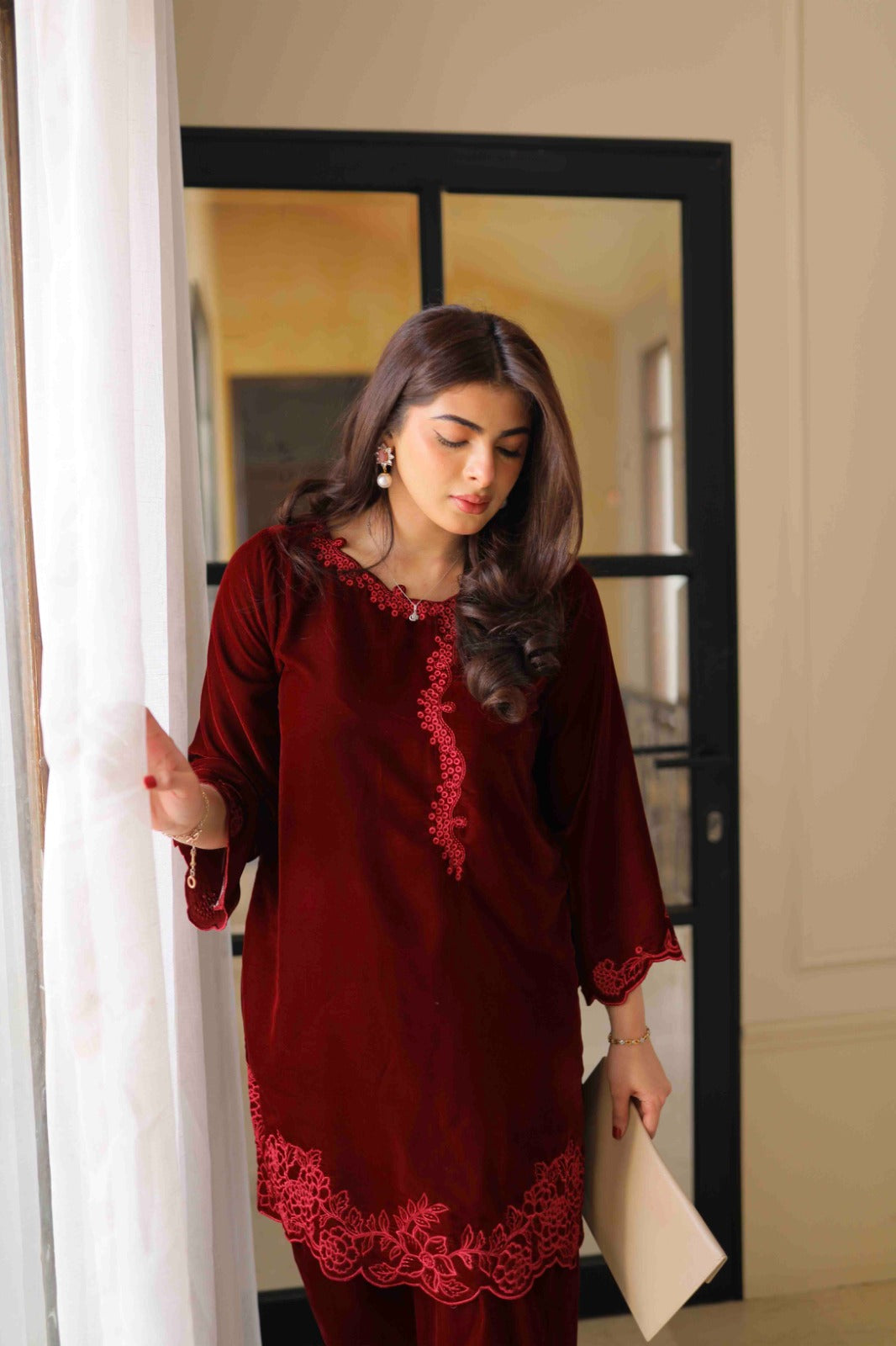 Maroon dreams in Velvet